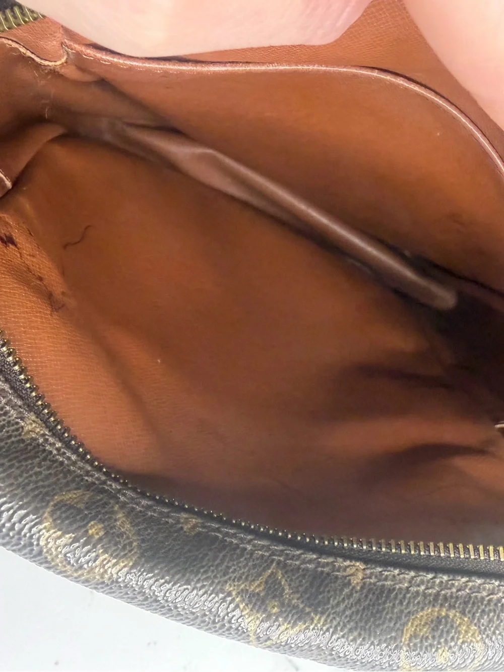 Authentic Louis Vuitton Danube MM size crossbody (vintage)